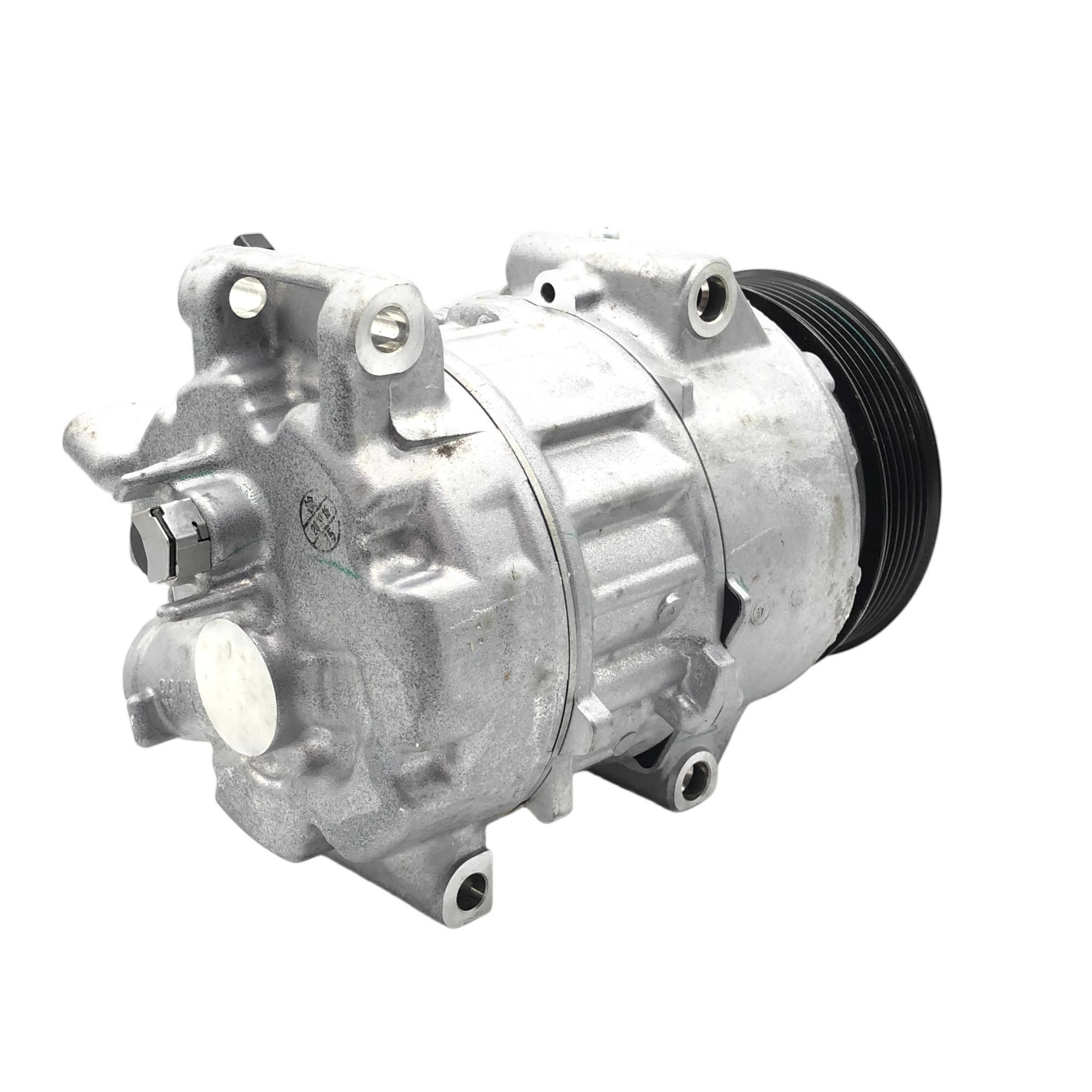 Lốc điều hòa cho Toyota 2015 DENSO IC437140-0590